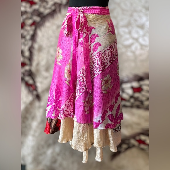 Darn Good Yarn Dresses & Skirts - Darn Good Yarn Reg TeaLength reversible 2 layer sari wrap skirt.